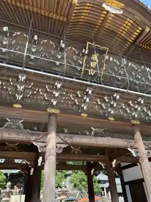 成田山新勝寺の山門・神門