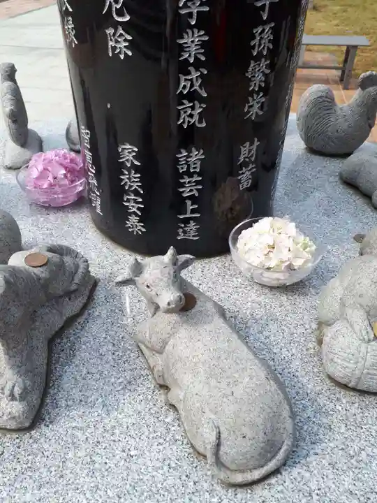 新川皇大神社の狛犬
