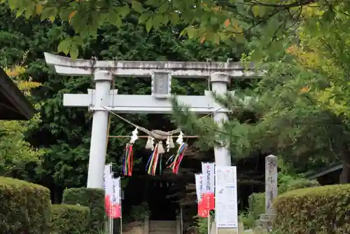 滑川神社 - 仕事と子どもの守り神の鳥居