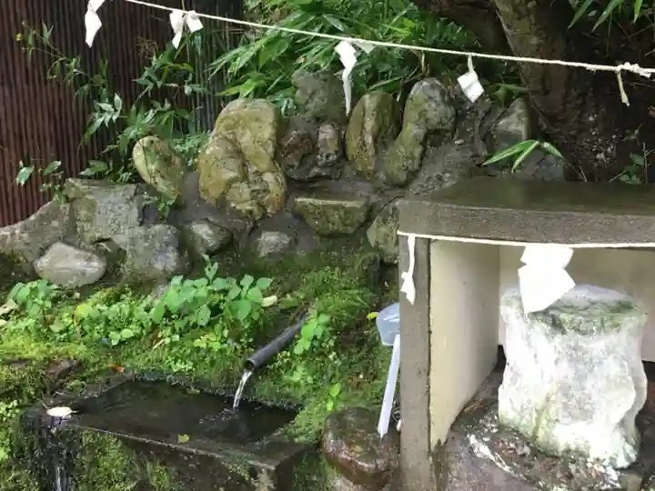 鷲別神社の手水舎