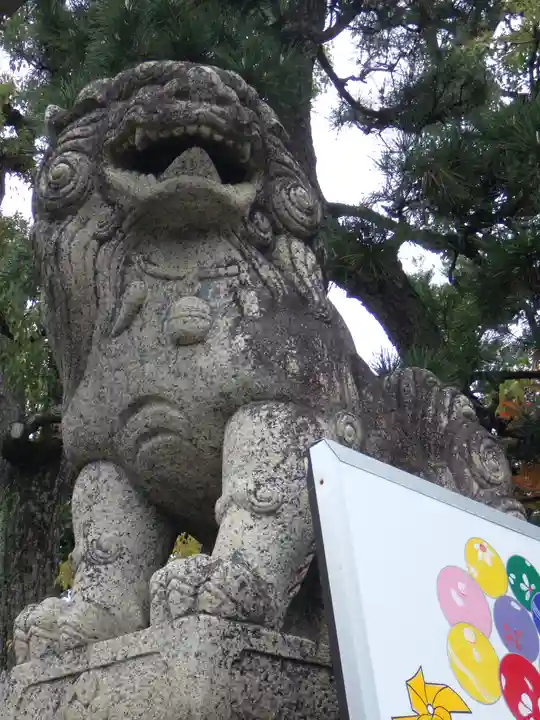 敷地神社(わら天神宮)の狛犬