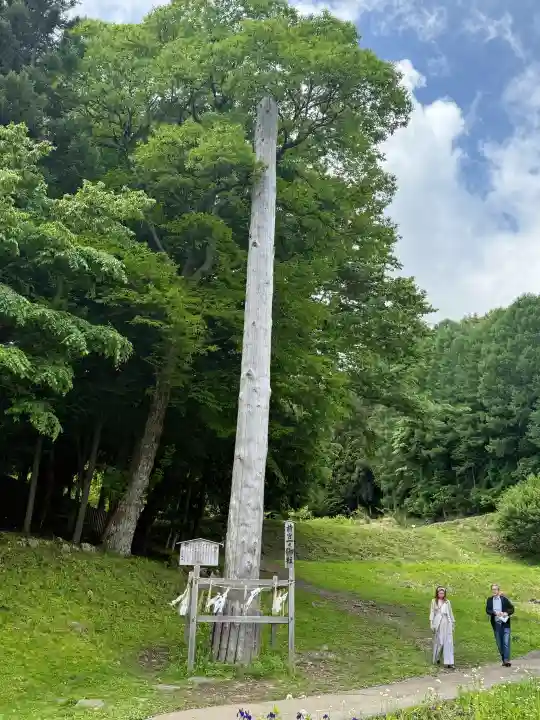 諏訪大社上社前宮(長野県)