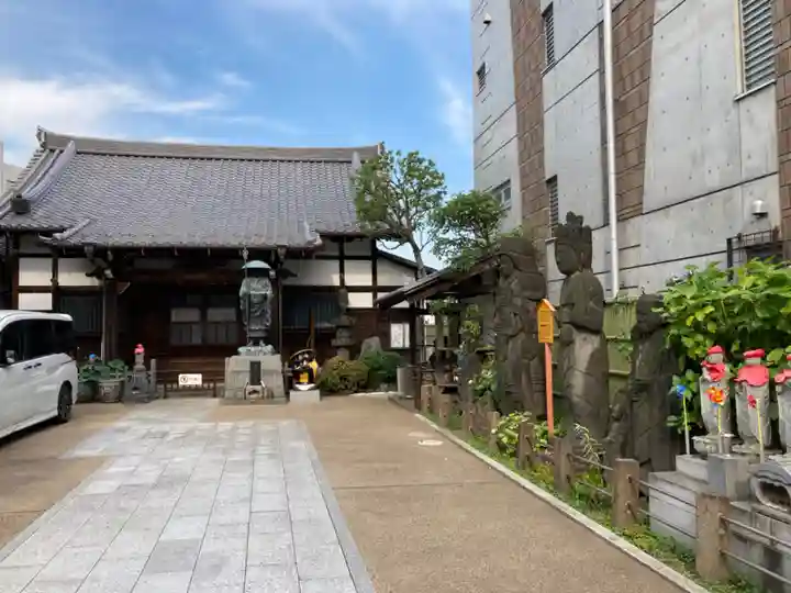 谷中西光寺の本殿・本堂