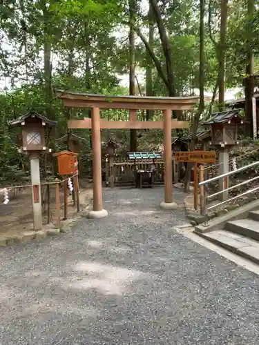 大神神社の末社