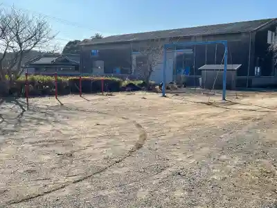 意頼寺の{uncategorized: "未分類", other: "その他", undefined: "問題あり", building: "その他建物", grave: "お墓", sacred_gate: "鳥居", guardian: "狛犬", statue: "像", buddha: "仏像", history: "歴史", nature: "自然", garden: "庭園", animal: "動物", pagoda: "塔", temizu: "手水舎", mountain_gate: "山門・神門", sanctuary: "本殿・本堂", subordinate: "末社・摂社", art: "芸術", scenery: "景色", jizo: "地蔵", ema: "絵馬", goshuin: "御朱印", omikuji: "おみくじ", items: "授与品その他", amulet: "お守り", goshuincho: "御朱印帳", eats: "食事", festival: "お祭り", votive_dance: "神楽", shichigosan: "七五三参", wedding: "結婚式", experience: "体験その他", initially: "初詣", around: "周辺", anti_infection: "感染症対策"}