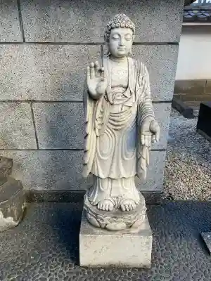 十方寺の{uncategorized: "未分類", other: "その他", undefined: "問題あり", building: "その他建物", grave: "お墓", sacred_gate: "鳥居", guardian: "狛犬", statue: "像", buddha: "仏像", history: "歴史", nature: "自然", garden: "庭園", animal: "動物", pagoda: "塔", temizu: "手水舎", mountain_gate: "山門・神門", sanctuary: "本殿・本堂", subordinate: "末社・摂社", art: "芸術", scenery: "景色", jizo: "地蔵", ema: "絵馬", goshuin: "御朱印", omikuji: "おみくじ", items: "授与品その他", amulet: "お守り", goshuincho: "御朱印帳", eats: "食事", festival: "お祭り", votive_dance: "神楽", shichigosan: "七五三参", wedding: "結婚式", experience: "体験その他", initially: "初詣", around: "周辺", anti_infection: "感染症対策"}