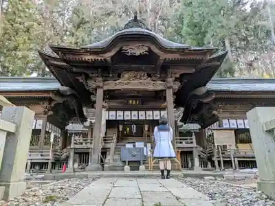 手長神社の本殿