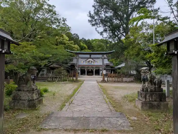 忌部神社の{uncategorized: "未分類", other: "その他", undefined: "問題あり", building: "その他建物", grave: "お墓", sacred_gate: "鳥居", guardian: "狛犬", statue: "像", buddha: "仏像", history: "歴史", nature: "自然", garden: "庭園", animal: "動物", pagoda: "塔", temizu: "手水舎", mountain_gate: "山門・神門", sanctuary: "本殿・本堂", subordinate: "末社・摂社", art: "芸術", scenery: "景色", jizo: "地蔵", ema: "絵馬", goshuin: "御朱印", omikuji: "おみくじ", items: "授与品その他", amulet: "お守り", goshuincho: "御朱印帳", eats: "食事", festival: "お祭り", votive_dance: "神楽", shichigosan: "七五三参", wedding: "結婚式", experience: "体験その他", initially: "初詣", around: "周辺", anti_infection: "感染症対策"}