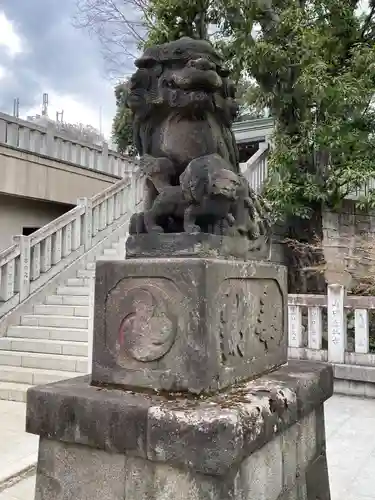 桐ヶ谷氷川神社の狛犬