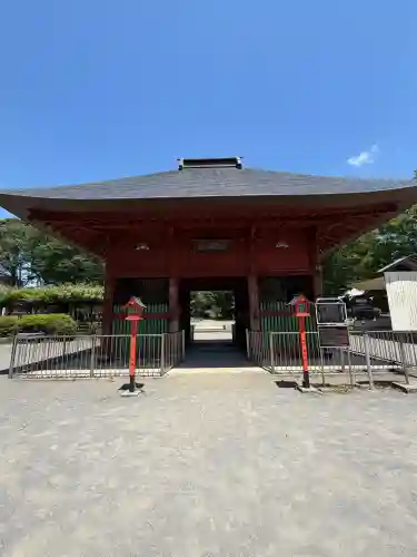 日吉神社の{uncategorized: "未分類", other: "その他", undefined: "問題あり", building: "その他建物", grave: "お墓", sacred_gate: "鳥居", guardian: "狛犬", statue: "像", buddha: "仏像", history: "歴史", nature: "自然", garden: "庭園", animal: "動物", pagoda: "塔", temizu: "手水舎", mountain_gate: "山門・神門", sanctuary: "本殿・本堂", subordinate: "末社・摂社", art: "芸術", scenery: "景色", jizo: "地蔵", ema: "絵馬", goshuin: "御朱印", omikuji: "おみくじ", items: "授与品その他", amulet: "お守り", goshuincho: "御朱印帳", eats: "食事", festival: "お祭り", votive_dance: "神楽", shichigosan: "七五三参", wedding: "結婚式", experience: "体験その他", initially: "初詣", around: "周辺", anti_infection: "感染症対策"}
