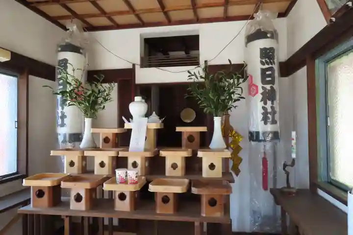 照日神社の本殿・本堂