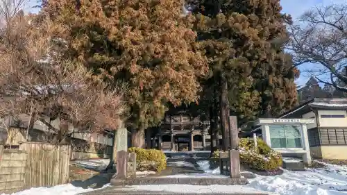 報恩寺の{uncategorized: "未分類", other: "その他", undefined: "問題あり", building: "その他建物", grave: "お墓", sacred_gate: "鳥居", guardian: "狛犬", statue: "像", buddha: "仏像", history: "歴史", nature: "自然", garden: "庭園", animal: "動物", pagoda: "塔", temizu: "手水舎", mountain_gate: "山門・神門", sanctuary: "本殿・本堂", subordinate: "末社・摂社", art: "芸術", scenery: "景色", jizo: "地蔵", ema: "絵馬", goshuin: "御朱印", omikuji: "おみくじ", items: "授与品その他", amulet: "お守り", goshuincho: "御朱印帳", eats: "食事", festival: "お祭り", votive_dance: "神楽", shichigosan: "七五三参", wedding: "結婚式", experience: "体験その他", initially: "初詣", around: "周辺", anti_infection: "感染症対策"}