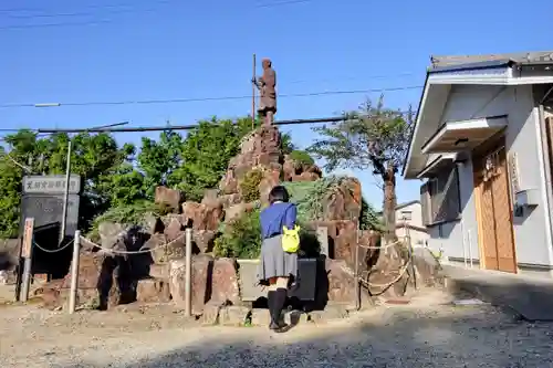 天神社・覚明堂（牛山町）の手水舎