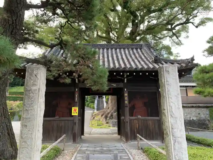 栖光院の山門・神門
