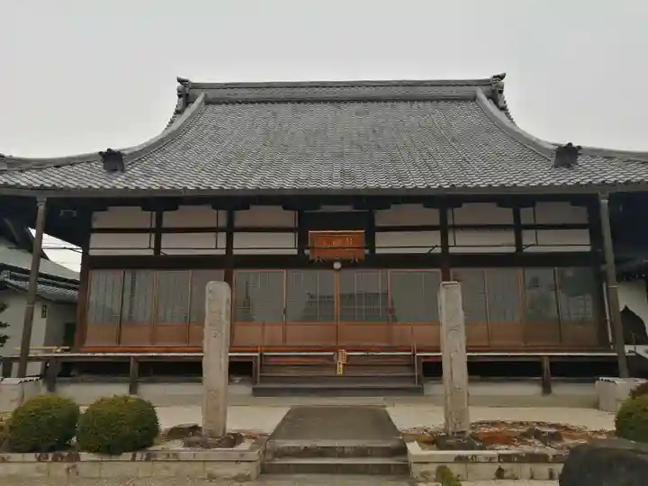 祐泉寺の本殿・本堂