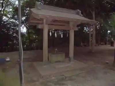 腰掛神社の手水舎