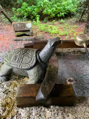 亀岡八幡宮の手水舎