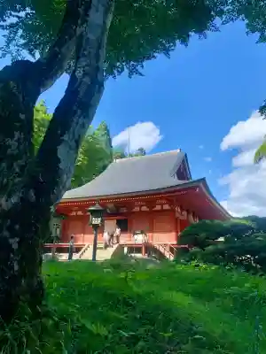 達谷窟毘沙門堂の{uncategorized: "未分類", other: "その他", undefined: "問題あり", building: "その他建物", grave: "お墓", sacred_gate: "鳥居", guardian: "狛犬", statue: "像", buddha: "仏像", history: "歴史", nature: "自然", garden: "庭園", animal: "動物", pagoda: "塔", temizu: "手水舎", mountain_gate: "山門・神門", sanctuary: "本殿・本堂", subordinate: "末社・摂社", art: "芸術", scenery: "景色", jizo: "地蔵", ema: "絵馬", goshuin: "御朱印", omikuji: "おみくじ", items: "授与品その他", amulet: "お守り", goshuincho: "御朱印帳", eats: "食事", festival: "お祭り", votive_dance: "神楽", shichigosan: "七五三参", wedding: "結婚式", experience: "体験その他", initially: "初詣", around: "周辺", anti_infection: "感染症対策"}