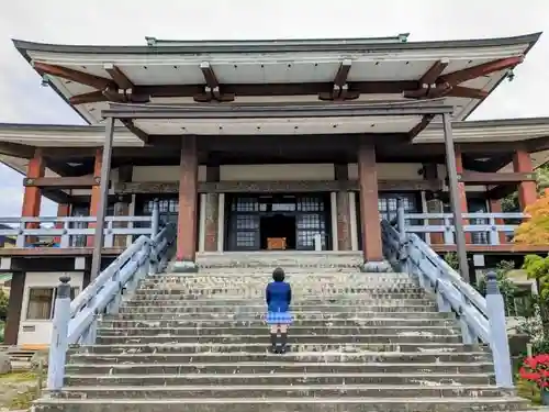 信行寺の本殿・本堂
