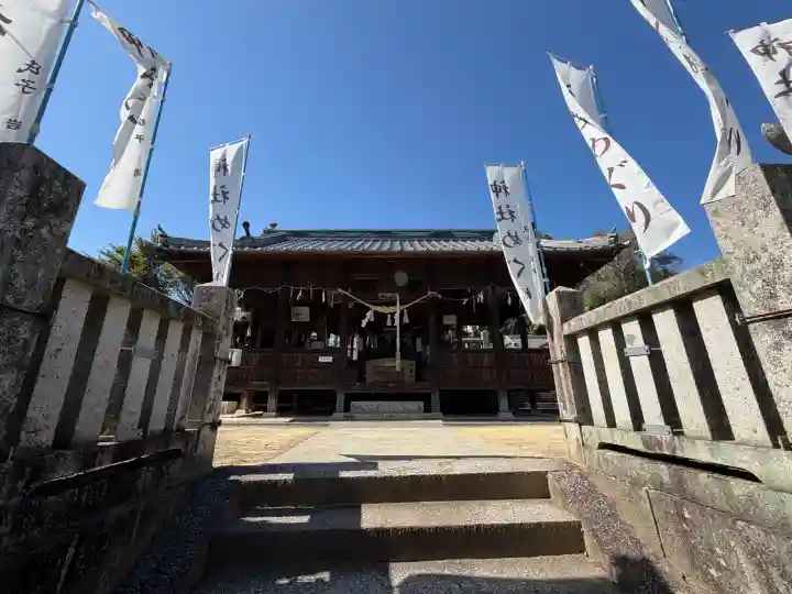 法成寺八幡神社の{uncategorized: "未分類", other: "その他", undefined: "問題あり", building: "その他建物", grave: "お墓", sacred_gate: "鳥居", guardian: "狛犬", statue: "像", buddha: "仏像", history: "歴史", nature: "自然", garden: "庭園", animal: "動物", pagoda: "塔", temizu: "手水舎", mountain_gate: "山門・神門", sanctuary: "本殿・本堂", subordinate: "末社・摂社", art: "芸術", scenery: "景色", jizo: "地蔵", ema: "絵馬", goshuin: "御朱印", omikuji: "おみくじ", items: "授与品その他", amulet: "お守り", goshuincho: "御朱印帳", eats: "食事", festival: "お祭り", votive_dance: "神楽", shichigosan: "七五三参", wedding: "結婚式", experience: "体験その他", initially: "初詣", around: "周辺", anti_infection: "感染症対策"}