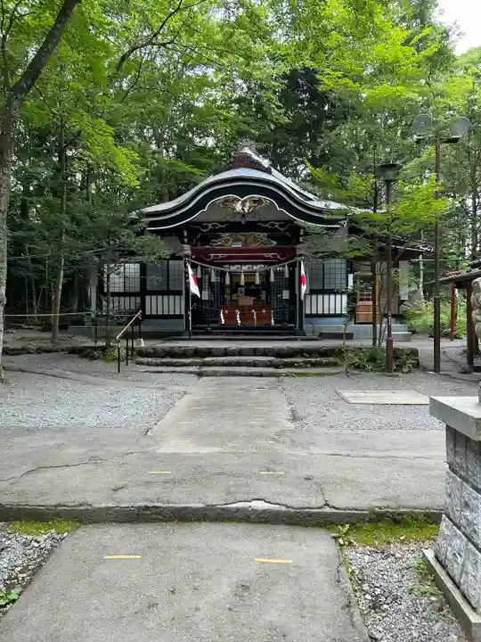 新屋山神社(山梨県)