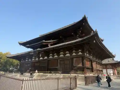 東寺（教王護国寺）の{uncategorized: "未分類", other: "その他", undefined: "問題あり", building: "その他建物", grave: "お墓", sacred_gate: "鳥居", guardian: "狛犬", statue: "像", buddha: "仏像", history: "歴史", nature: "自然", garden: "庭園", animal: "動物", pagoda: "塔", temizu: "手水舎", mountain_gate: "山門・神門", sanctuary: "本殿・本堂", subordinate: "末社・摂社", art: "芸術", scenery: "景色", jizo: "地蔵", ema: "絵馬", goshuin: "御朱印", omikuji: "おみくじ", items: "授与品その他", amulet: "お守り", goshuincho: "御朱印帳", eats: "食事", festival: "お祭り", votive_dance: "神楽", shichigosan: "七五三参", wedding: "結婚式", experience: "体験その他", initially: "初詣", around: "周辺", anti_infection: "感染症対策"}