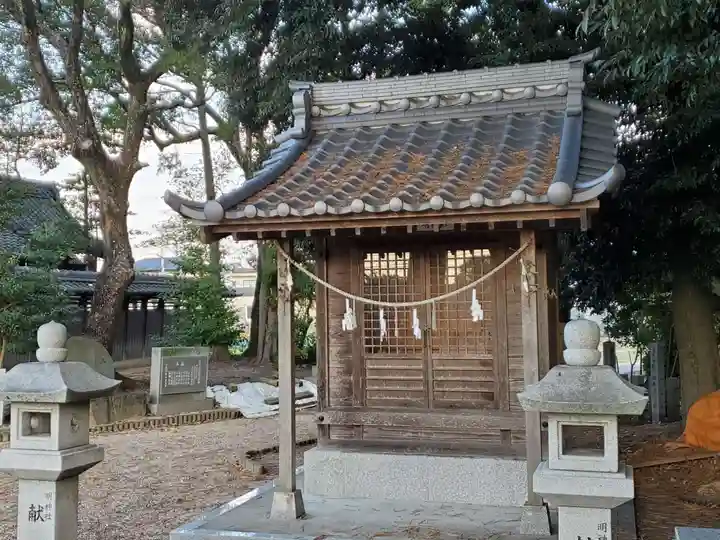 八劔社(上重原八劔社)の末社・摂社