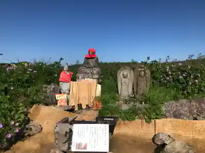 月山神社本宮の周辺