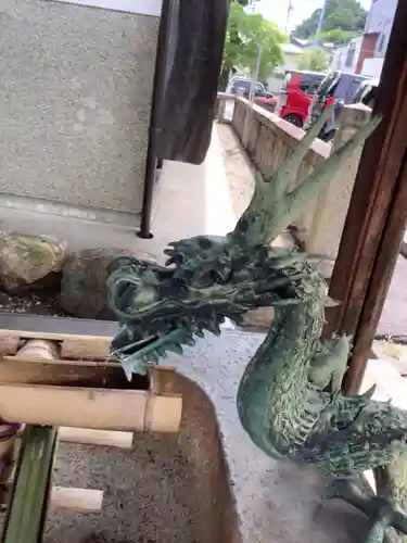 新羅神社の手水舎