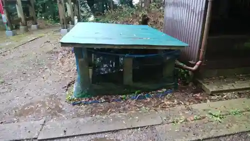 御礼神社の建物その他