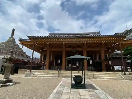 壬生寺の本殿・本堂