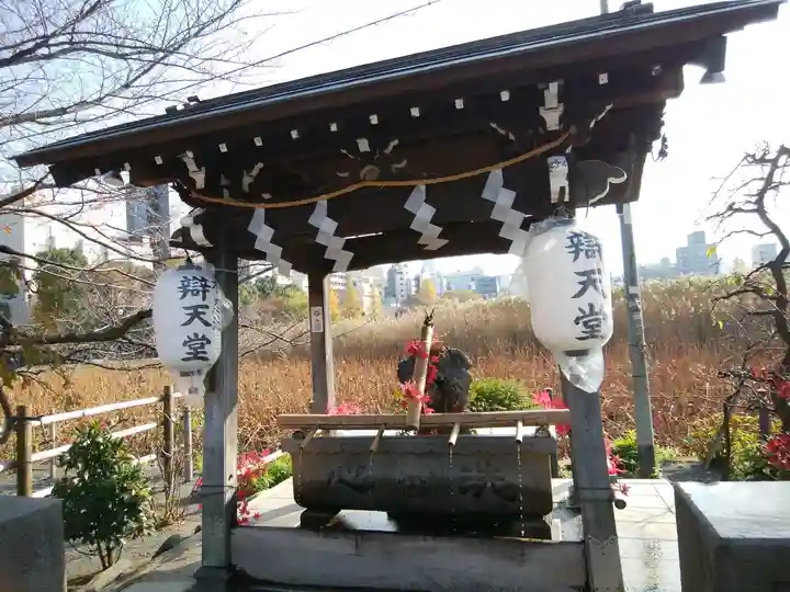 寛永寺不忍池弁天堂(東京都)