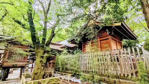 子安神社の本殿