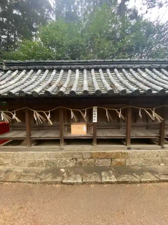 安仁神社の{uncategorized: "未分類", other: "その他", undefined: "問題あり", building: "その他建物", grave: "お墓", sacred_gate: "鳥居", guardian: "狛犬", statue: "像", buddha: "仏像", history: "歴史", nature: "自然", garden: "庭園", animal: "動物", pagoda: "塔", temizu: "手水舎", mountain_gate: "山門・神門", sanctuary: "本殿・本堂", subordinate: "末社・摂社", art: "芸術", scenery: "景色", jizo: "地蔵", ema: "絵馬", goshuin: "御朱印", omikuji: "おみくじ", items: "授与品その他", amulet: "お守り", goshuincho: "御朱印帳", eats: "食事", festival: "お祭り", votive_dance: "神楽", shichigosan: "七五三参", wedding: "結婚式", experience: "体験その他", initially: "初詣", around: "周辺", anti_infection: "感染症対策"}