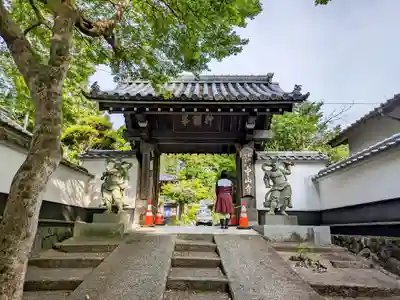 神護峯 中山寺の山門・神門