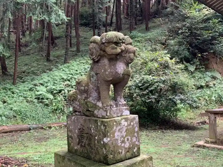 熊野神社の狛犬