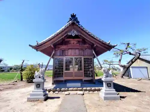 神明社（稲狐）の本殿・本堂