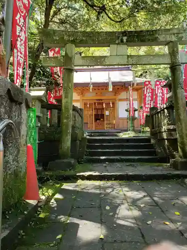 佐助稲荷神社の鳥居