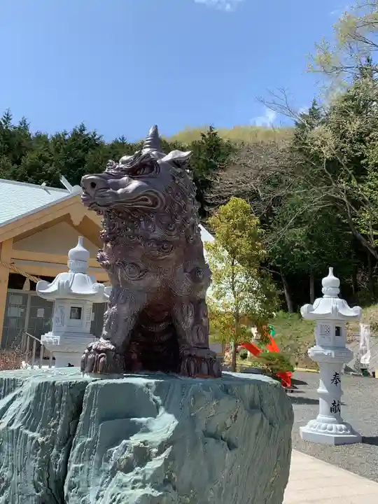 石鎚神社(関東石鎚神社)の狛犬
