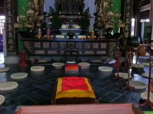 萬福寺の本殿・本堂