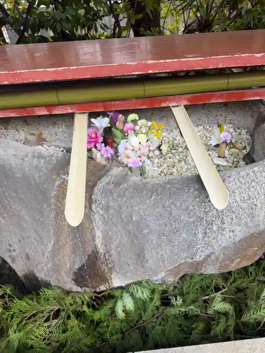 東大島神社の{uncategorized: "未分類", other: "その他", undefined: "問題あり", building: "その他建物", grave: "お墓", sacred_gate: "鳥居", guardian: "狛犬", statue: "像", buddha: "仏像", history: "歴史", nature: "自然", garden: "庭園", animal: "動物", pagoda: "塔", temizu: "手水舎", mountain_gate: "山門・神門", sanctuary: "本殿・本堂", subordinate: "末社・摂社", art: "芸術", scenery: "景色", jizo: "地蔵", ema: "絵馬", goshuin: "御朱印", omikuji: "おみくじ", items: "授与品その他", amulet: "お守り", goshuincho: "御朱印帳", eats: "食事", festival: "お祭り", votive_dance: "神楽", shichigosan: "七五三参", wedding: "結婚式", experience: "体験その他", initially: "初詣", around: "周辺", anti_infection: "感染症対策"}