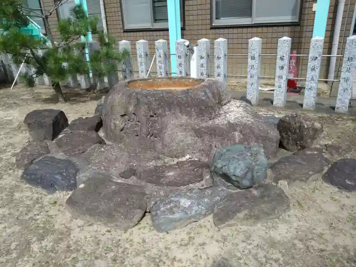 一本木社(新開町)の手水舎