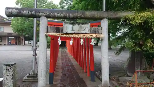 箭弓稲荷神社の鳥居