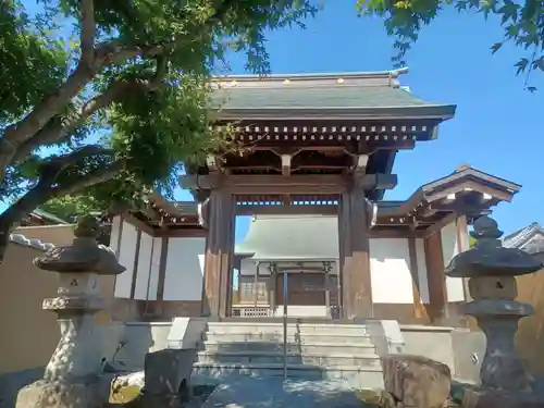 東林寺の山門