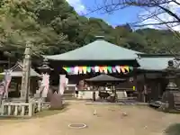 西山興隆寺の本殿・本堂