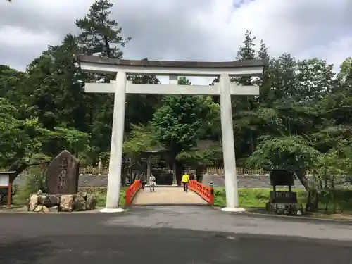 熊野大社の鳥居