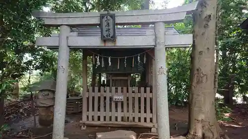 検見川神社の末社