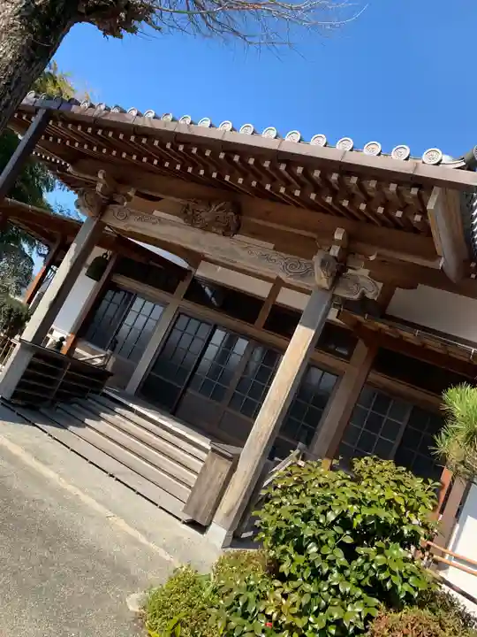 西岸寺の本殿・本堂