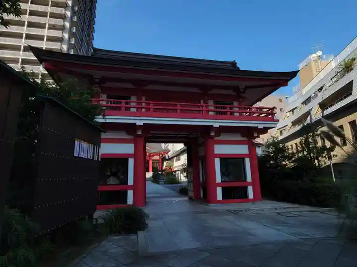 成子天神社の山門・神門