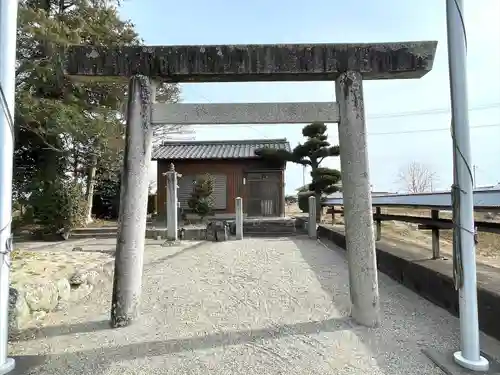 宇氣比神社の鳥居